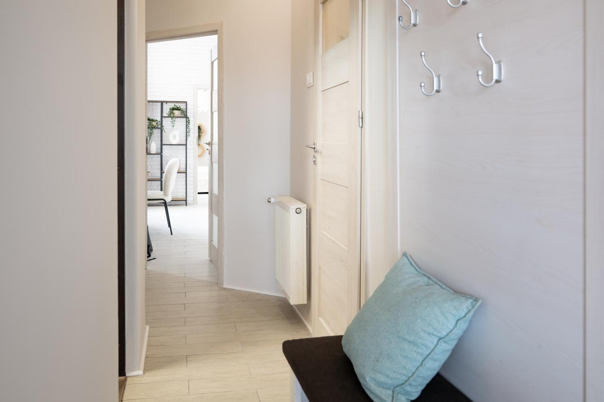 Stunning With Balcony Huoneisto