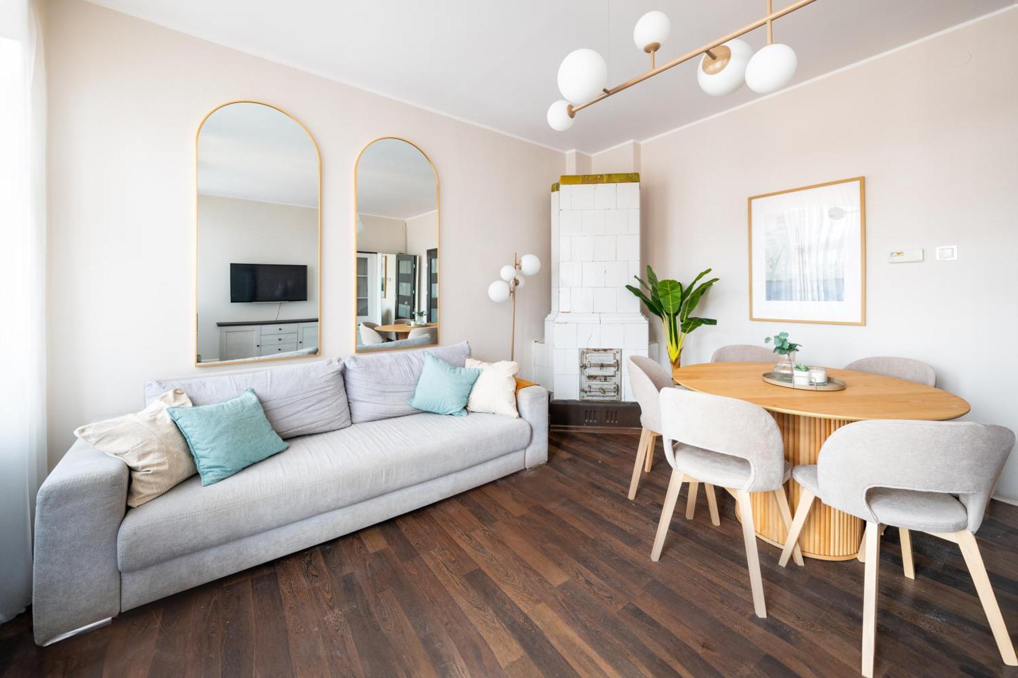 Stunning With Balcony Huoneisto